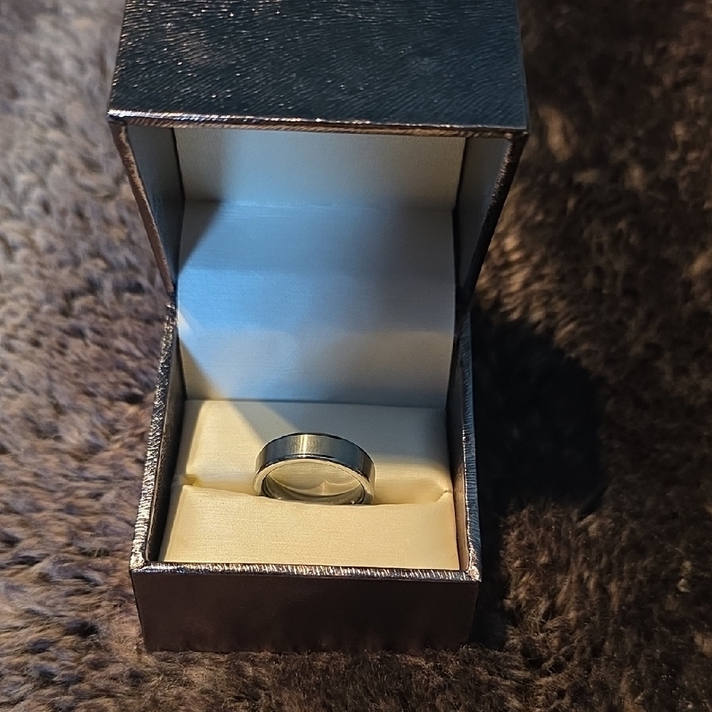 Men's Wedding Band